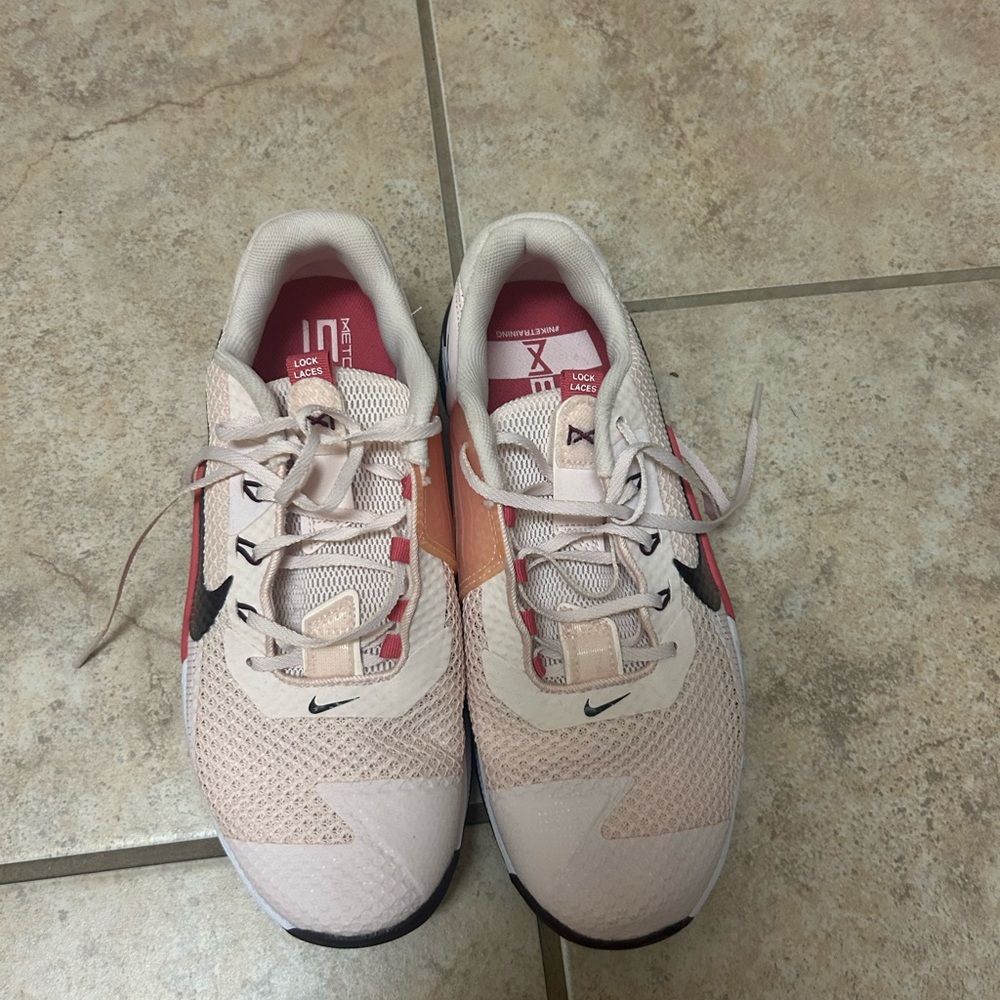 Nike Womens W Metcon 7 - Size 10 US - LIGHT SOFT PINK/MTLC MAHOGANY - Picture 5 of 6